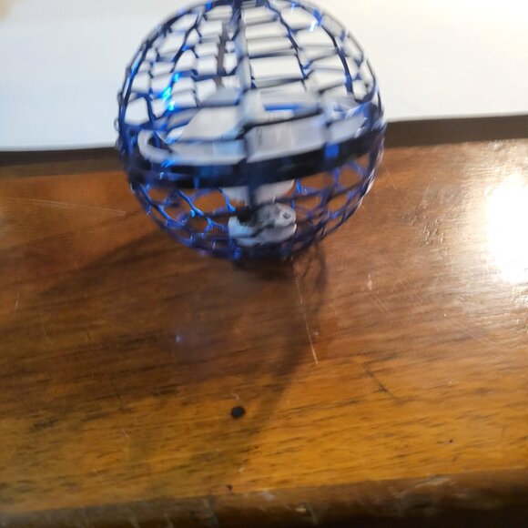 THE MOST TRICKED-OUT FLYING SPINNER  LOT OF 6PCS - Picture 2 of 9